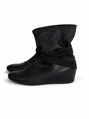 Stuart Weitzman Boots Womens 7.5 Black Leather Bootie Hidden Wedge Shoes Women's